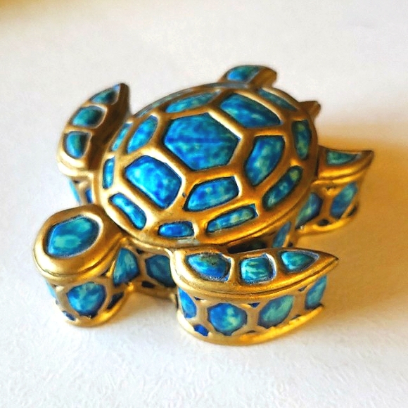 Sea Turtle Ceramic Trinket Box, Hand Painted - Picture 1 of 7